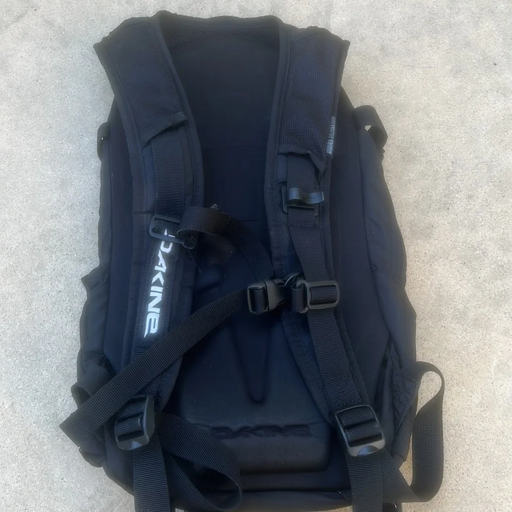 Dakine nomad pack